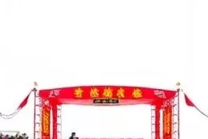 《凌晨四点的评论区》时段样本封面图